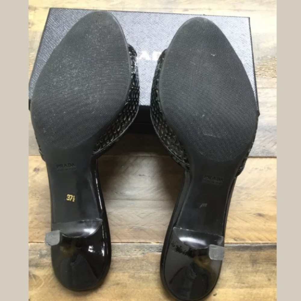 Prada - Picture 5 of 5